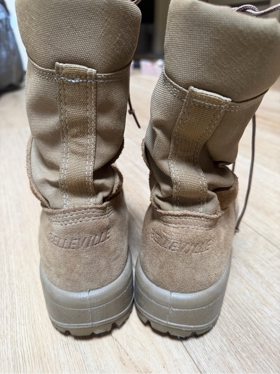 BELLEVILLE 10.5 R Army Flight Mens
Combat Boots Goretex 293 105 Desert
Tan Shoes main image 13